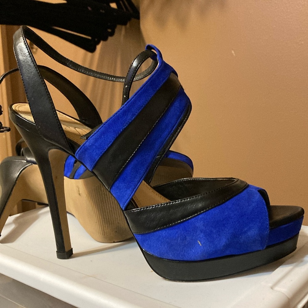 High heel shoe
